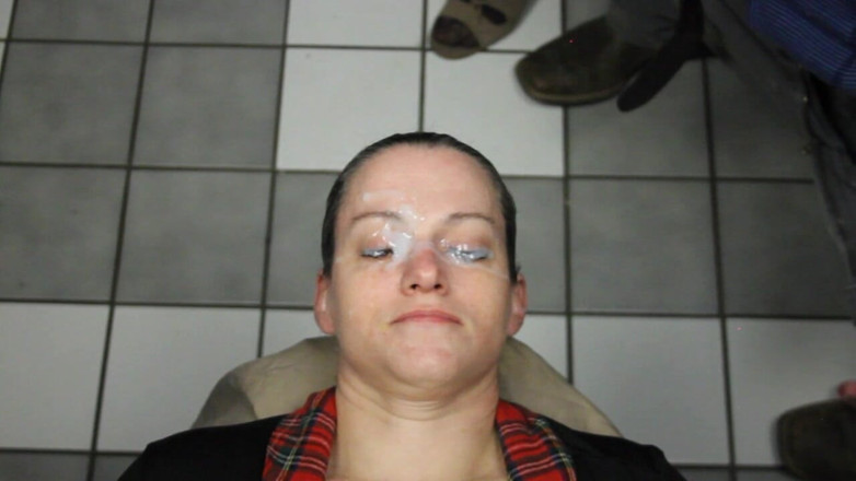 Dirty Dees: Le enduit en cours dees coquines