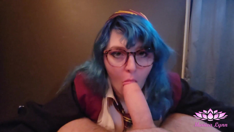 Monica Lynn: Gryffindor troia scopa muggle (Harry Potter)
