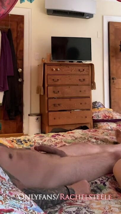 Rachel Steele: Yavrunun kremalı turta rüyası