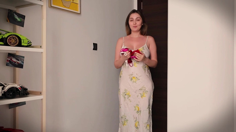 Alina Rai: Stepmom Gets Ready for Her Anniversary &amp; Asks Stepson to Choose...