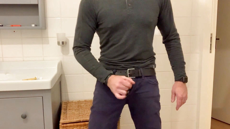 TJenner: Jerking off and cumming on my jeans - Verbal