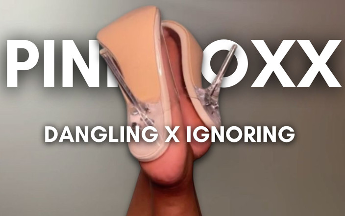Pink Foxx: Elle Se Fait Baiser En Talons Pendant Que Tu T’ignores