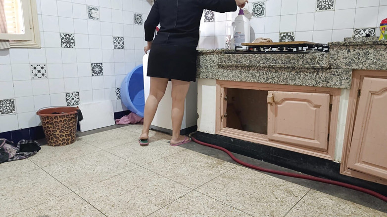 BBW LATINA: A Technician Came to Check the Washing Machine and He...