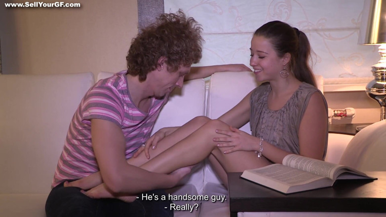 Sell Your GF: Joder con elementos de trio