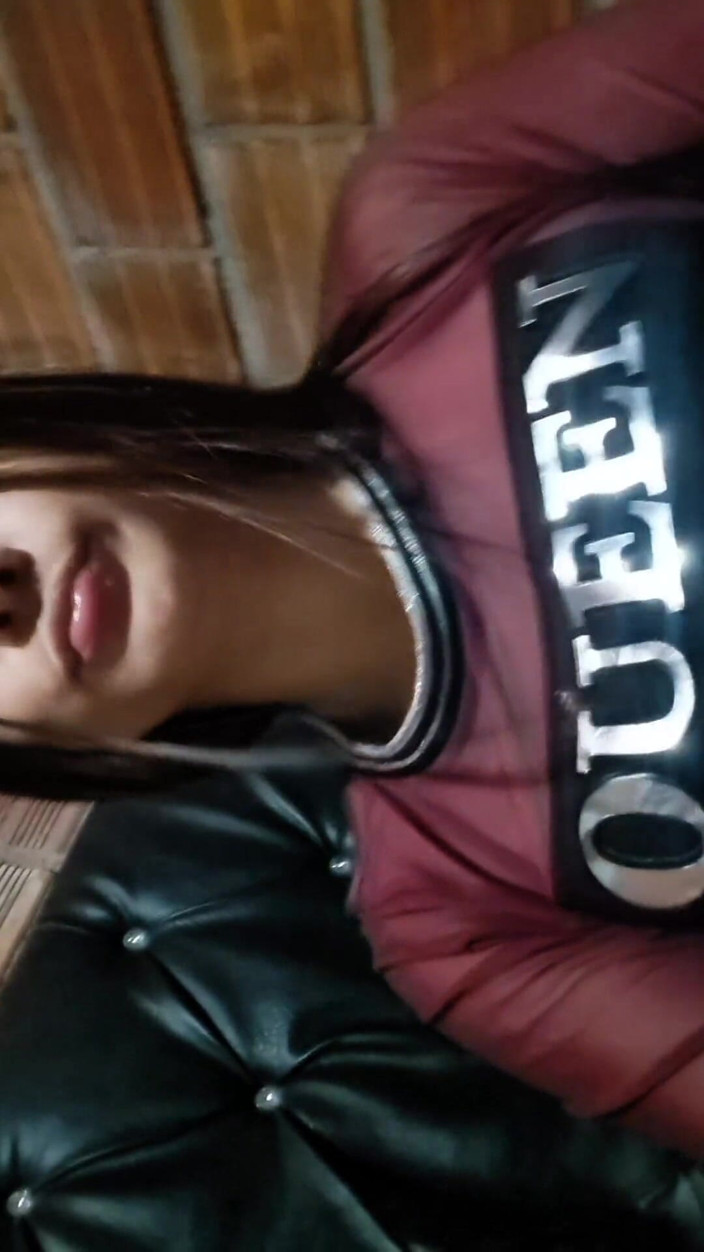 Yulieth Gomez: Yulieth Gomez thủ dâm âm hộ của cô ấy