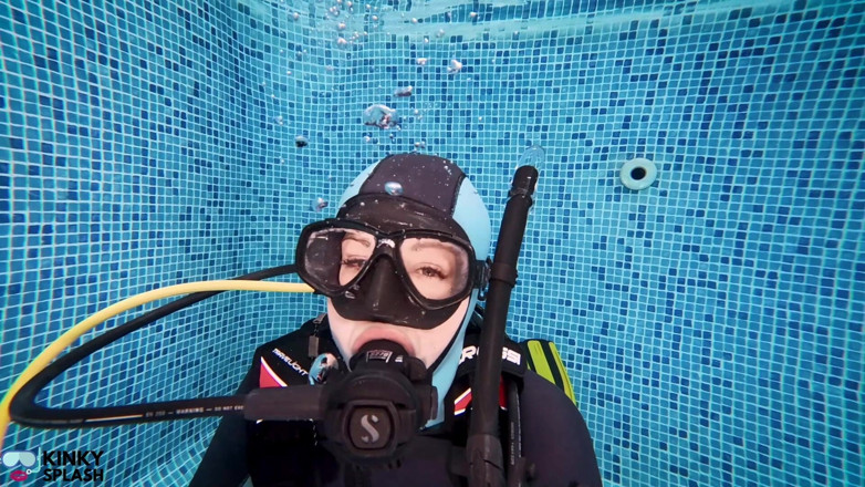 UKCuteGirl Lucy Lauren: Scuba färdigheter träning under vattnet