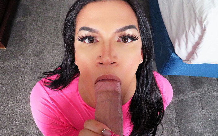 Pure TS and Becoming Femme: Trans latina stunner menelan kontolmu