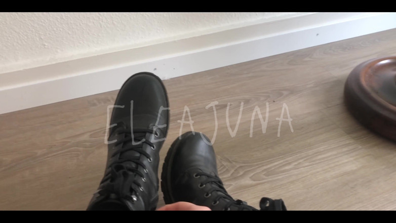 Lady Juna: Fétichisme des pieds, baisers, marais