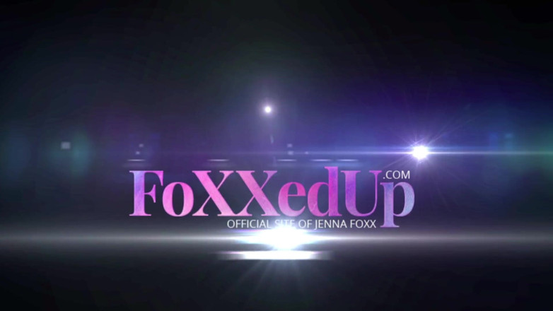 Jenna Foxx: Клітор або частування з Дженною Фокс!