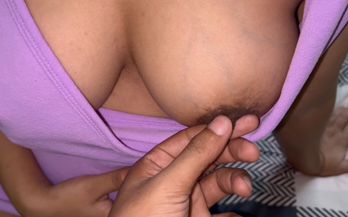 DesiSexCreator: インドのデジ若い3Pポルノ友達ホット18歳のかわいい女の子