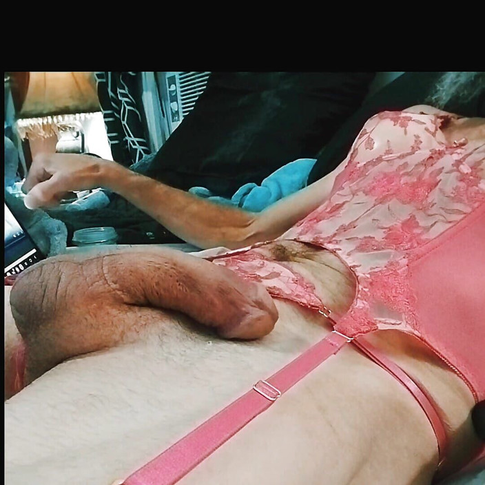 CdmichelleX0: A Cdmichelle le encanta jugar con la polla usando la...