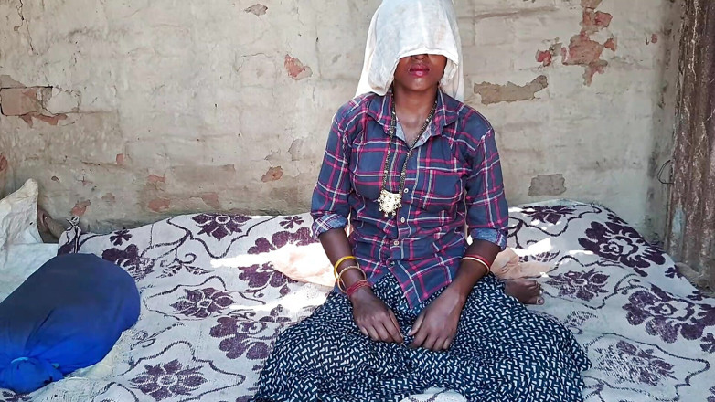 Desigol99: mere devar ne meri bra uthaee aur meri gand chodi