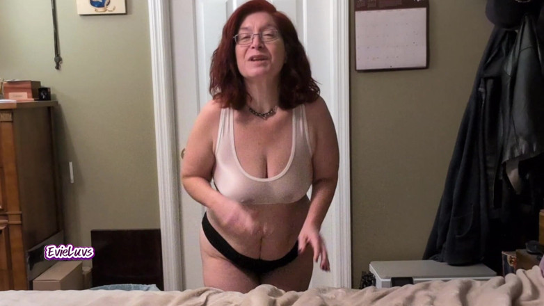 Elianna: Pov bị bắt gặp ngửi quần lót của tôi