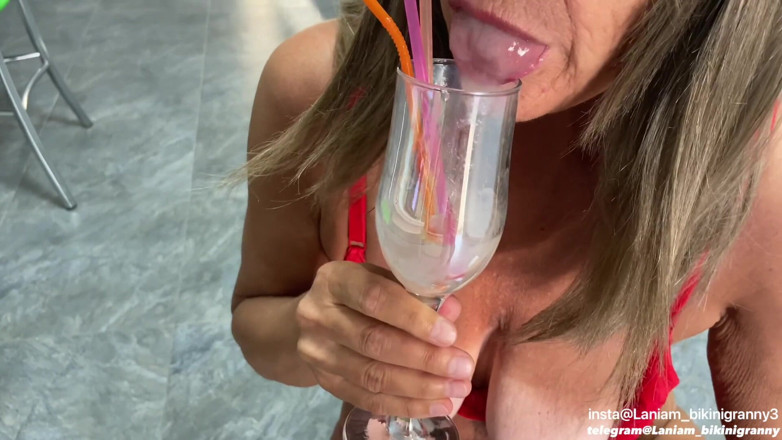 Ladyloveyoung60: Madrastra traga bukkake 4 días de largo carga fetiche