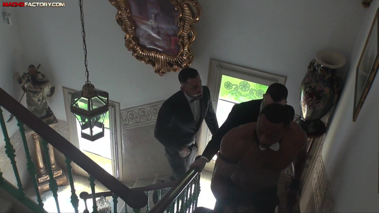 Macho factory: Bahagian pertama berair dari Aristofuck 2