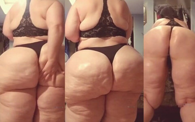 Kattycurvyy: J'applique de la crème sur mon cul géant