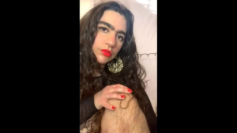 The Pits Project: Diosa peluda - Allie