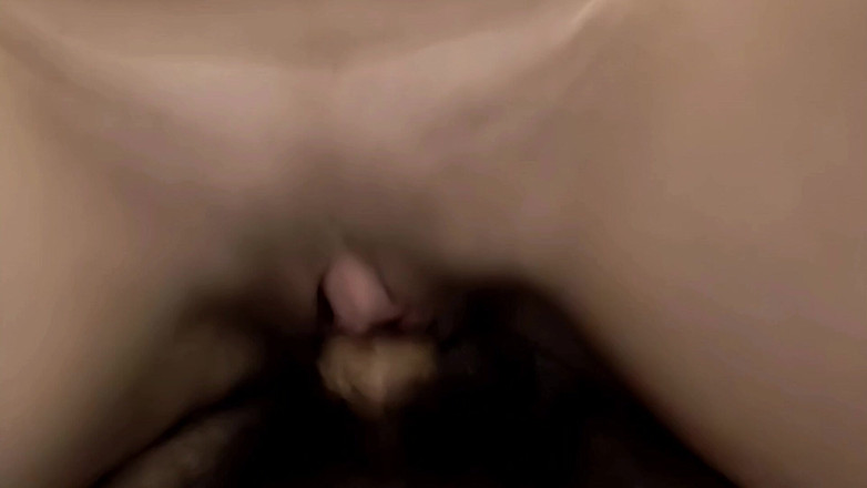 Hanacola: Stříkání na moji sexy přítelkyni