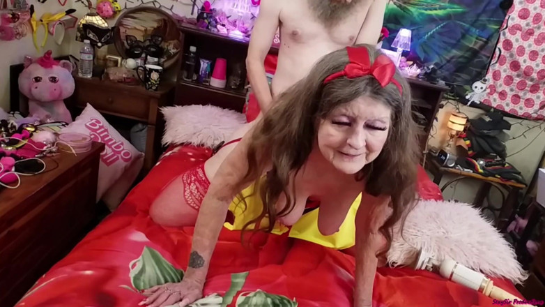 Sexy Sandra N Sir Christopher: Snow White की जोरदार चुदाई #3