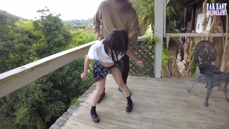 Far East pornography: Kegilaan tujahan diangkat dengan si cantik ketat melantun keras dalam...