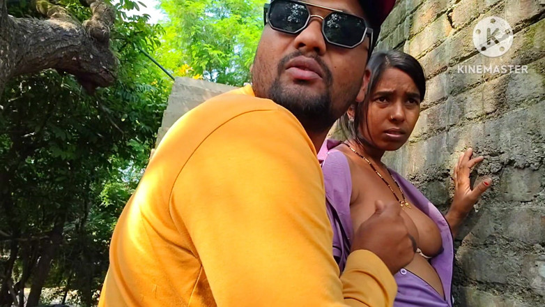 Premi pooja: Onbekende man, en hete Bhabhi buiten hebben plezier