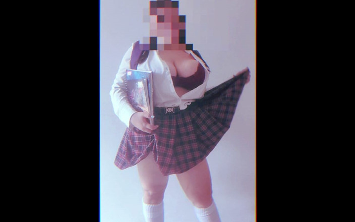 Emily-Chan: Латина-тинка делает порно кастинг с американцем