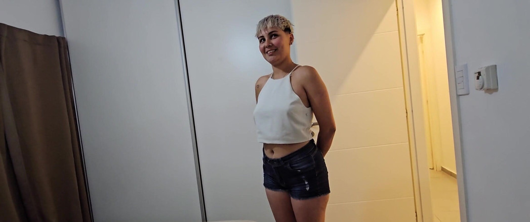 DiablaLatinaTour: Argentinian Lesbian in Her First Casting