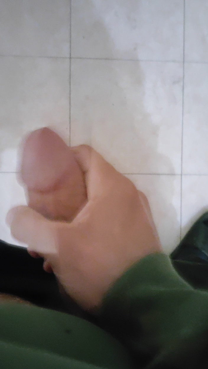 Grayalpha: Pov-sperma auf dem boden