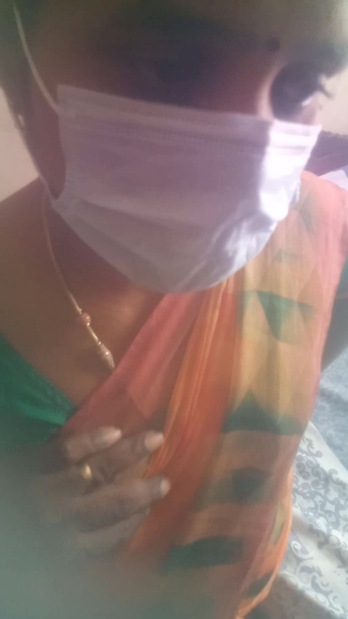 Pickup maami: Tamil lady médico consultor