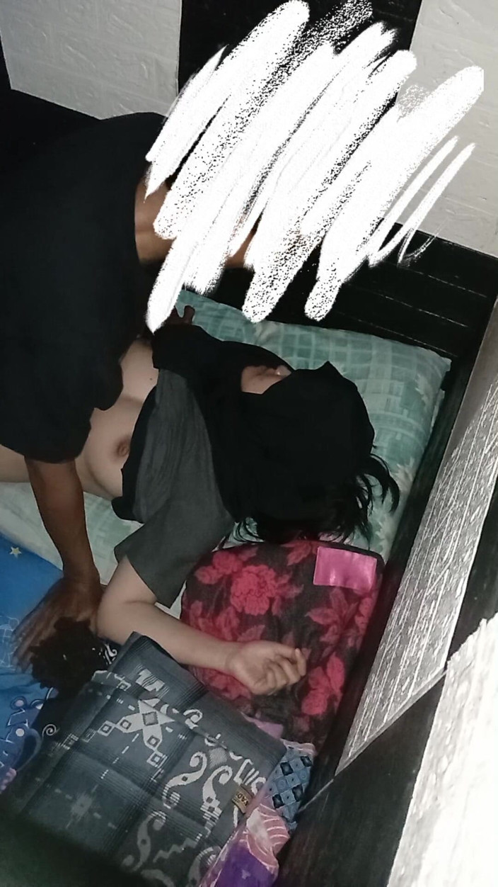 Famly sex: Przyjemność mojej wąskiej cipki