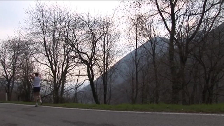 Milf in Love: Histoire italienne coquine... Seul dans le parc avec un vrai...