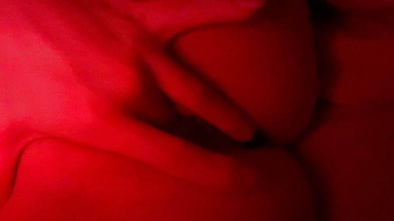 Misslilith9020: 私のおもちゃを犯す