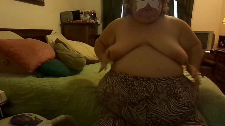 BBW nurse Vicki adventures with friends: Soy una zorra de Virginia Occidental, un video solicitado por...