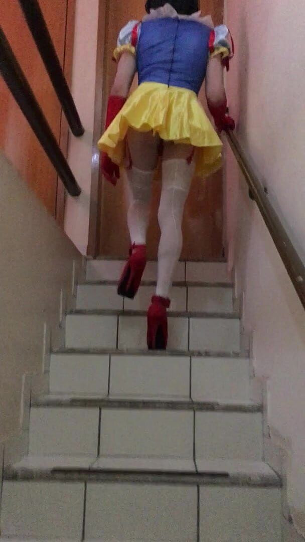 CarolCrossBsB: Boy Dressed White Snow Costume