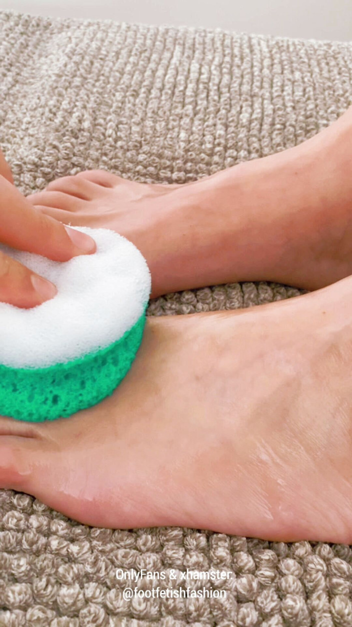 FootFetishFashion: Mon premier massage à l'huile