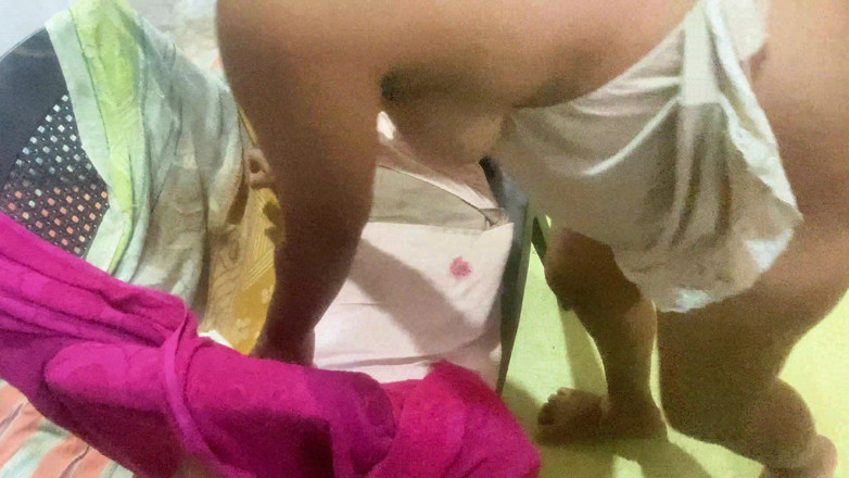 Tiyana: Hot Slut Hard Fuck All Holes Fills with Husband Cum