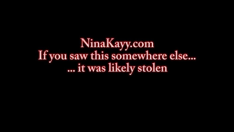 Nina Kayy: Nina Kayy et Sara Jay partagent et sucent une grosse...
