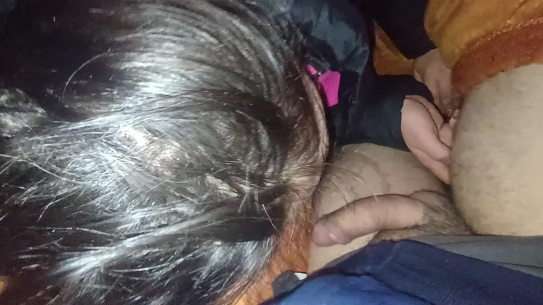 Ionut899: Seorang wanita yang sakit, menerima sperma untuk disembuhkan dengan baik