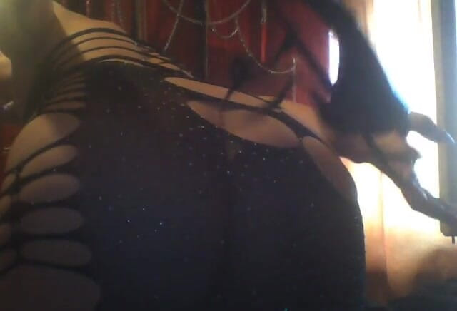 Dominatrix Redsonyja: Algo está me jogando fora não pode viver normalmente ouvir...