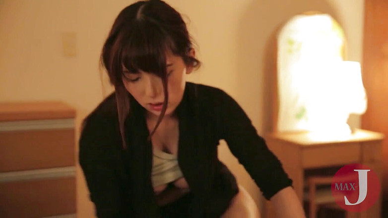 Asian happy ending: 핥고 핑거링하는 동양의 달콤한 보지