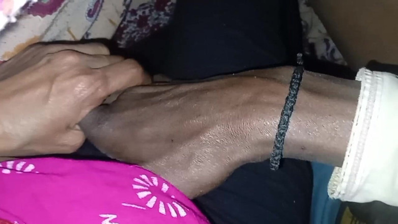 Bengaliauntykichut: bhaartiy desi larke ne aaj meri gand aur choot donon...