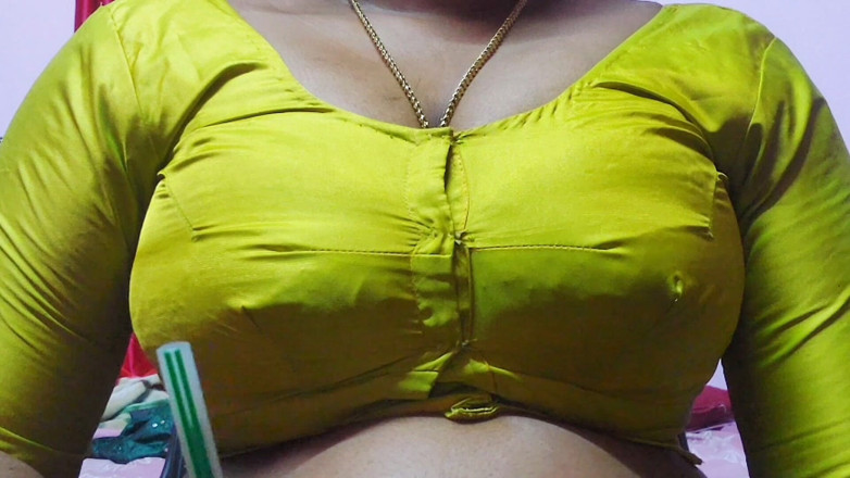Desi Mohini: Baharatlı komşu kajal yenge sert seks.