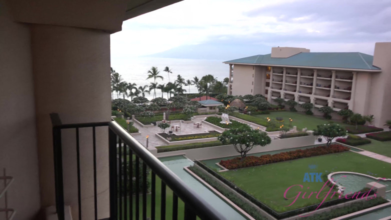 ATK Fans (Girlfriends): Liburan virtual di hawaii bareng blair summers bagian 6