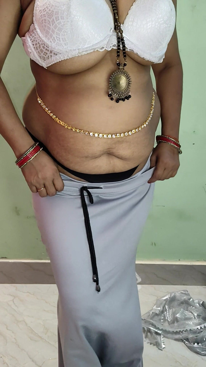 Kavita suman: Indická bbw manželka nahý tanec, část 2