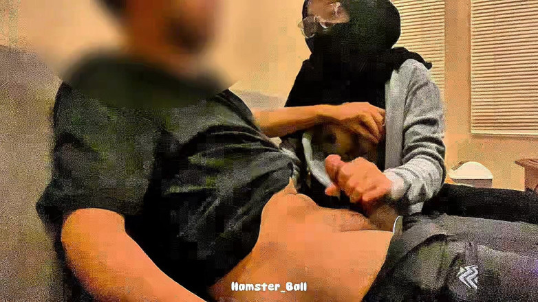Hamster_Ball: 바람피는 아마추어! 집에서 히잡을 쓴 전 여친을 만나다