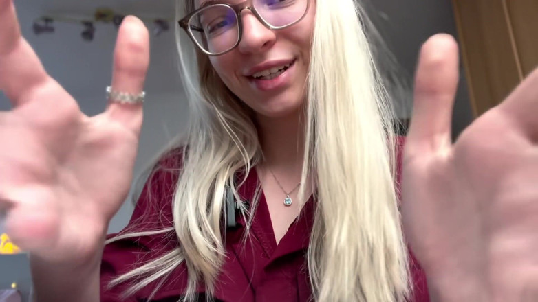 Goddess_Bella_Rae: 刻薄的女孩用痒痒的asmr惩罚你