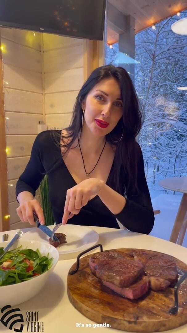 LizaVirgin: Invité a mi madrastra a un restaurante y fui recompensado...