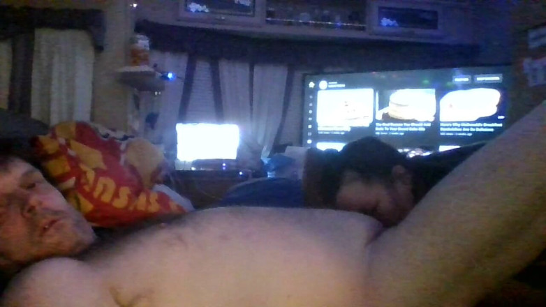 BI_BHC_COUPLE: Мінет на нашу першу річницю