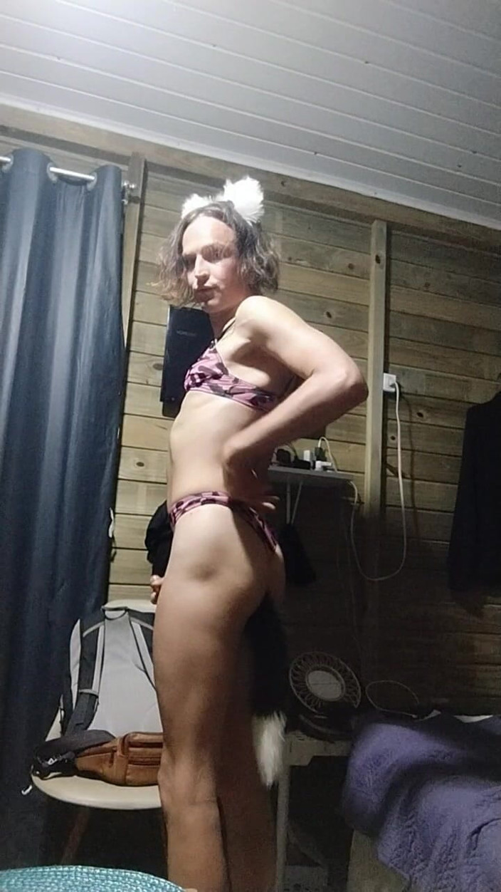Sisssyl: Çok iyi femboy