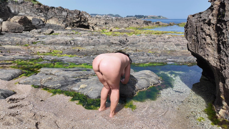 ExpressiaGirl: Ölmassage und masturbation am strand von kurvigem expressiagirl